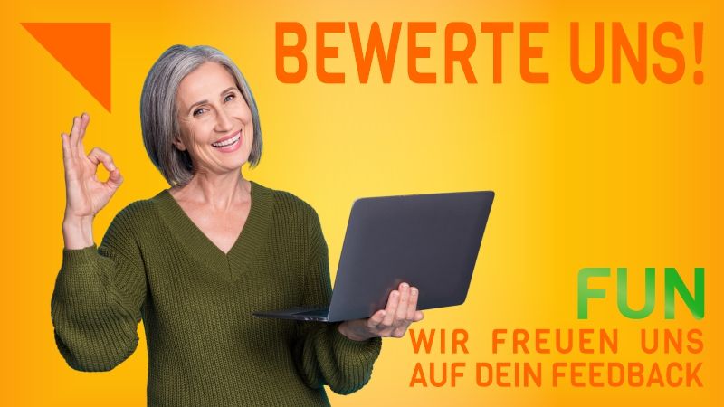 Frau mit Laptop, die mit der rechten Hand die Gebärde für ok zeigt. Slogan: Bewerte uns!