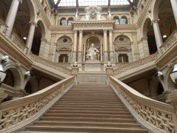 Justizpalast - Treppe